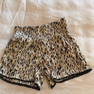 Three Dots High Waist Patterned Shorts - Black and Cream